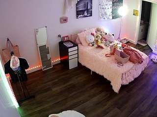 voyeurcam-lolavalentine23