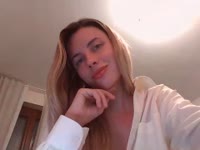 Your goddess, Not only sexy and beautiful, but also the sorceress of your fantasies.