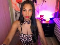 With a look that invites mystery and a presence that does not go unnoticed, I know how to combine elegance and desire in every detail. I like to create intense connections, play with the imagination and let energy flow naturally. Each encounter is a unique experience full of charm, sensuality and complicity.
Come discover my world, where the art of seduction becomes an experience for the senses.