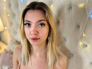 girl sex chat room AmandaHarris