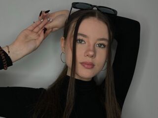 topless webcamgirl EdytHatter