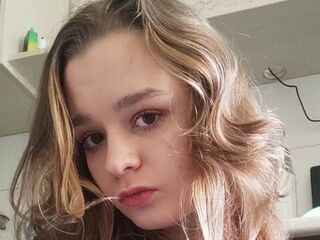 shaved pussy webcam EleonoreMathson