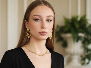 chat room cam EmaGurrad