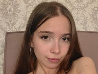camgirl playing with dildo EvaDunmore