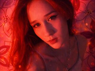hot camslut JulieCusanelli
