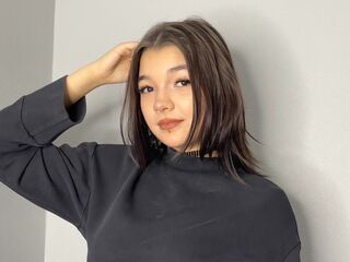 camgirl masturbating with sex toy LynetteFairbroth