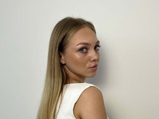 fingering webcamgirl MiyokoShimsky