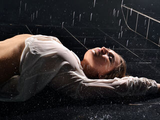 adult nude chat NadinOldman