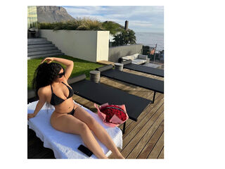 free nude webcam SarraJames