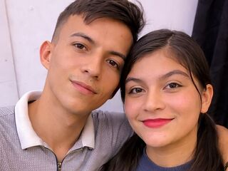 adult couple live sex cam TaniaAndDixon