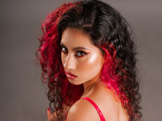 nude webcam girl AishaSavedra