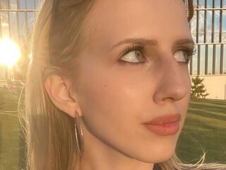 free adult cam AishaSpringstead