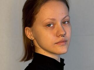 cam girl livecam AlainaCaveness