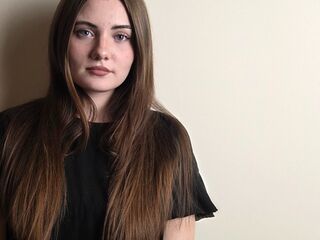 topless AlfrediaRoubekas