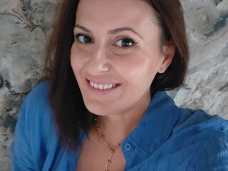 naughty webcamgirl AmazingIsBack