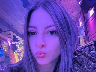 naked webcamgirl picture AmityDrye