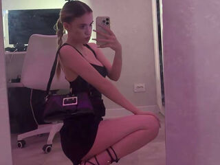 cam girl playing with vibrator AngelesBelfiore