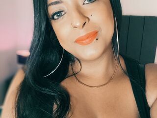 girl AngiellyCinnamon