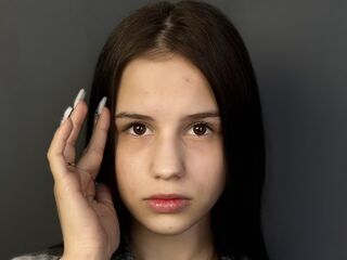 nude gamgirl AnnetPintonin