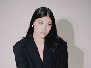 bedroom livesex AsiaShifman