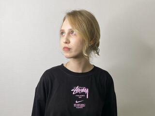 girl cam free BenitaMoorehouse
