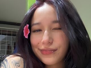 beautiful girl cam CamiLewit
