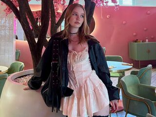 nude camgirl picture CandiFerretti