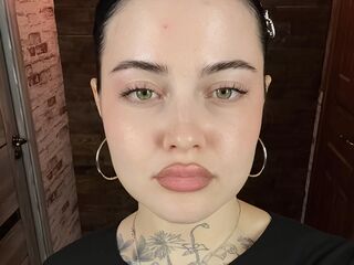 hot strip tease web cam CarmenFurmanik