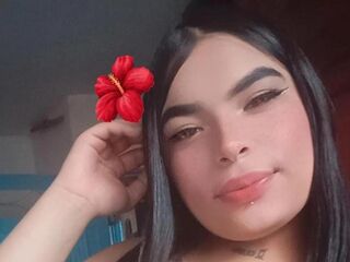 cam girl showing pussy CarolineMoon