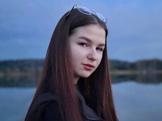extreme cam ChiekoLona