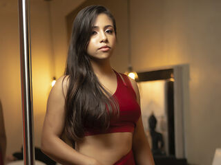 hot webcam slut CloheBell