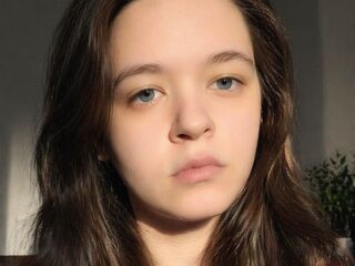 hot naked webcamgirl CorneliaAdling