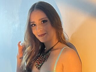 camslut masturbating CrissyEvans