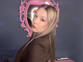 mastubating web cam girl DarnellCalvani