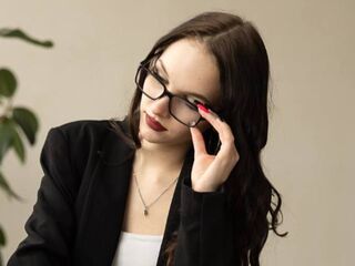 camgirl porn cam DelaineLamie