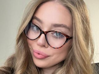 hot cam girl DianeWhitly