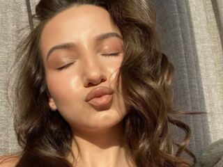 sexwebcam DinaSweeny