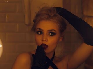 naked camgirl masturbating with vibrator ElaineVeloz
