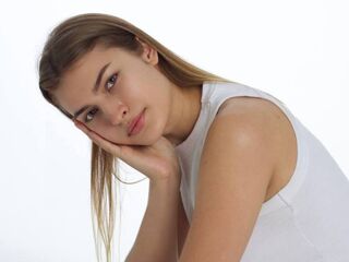 naked camgirl gallery ElizSautner