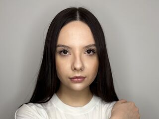 naked cam girl picture EmikoTriana