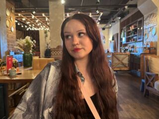 camgirl chat room EmilyGreek