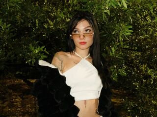 naked camgirl masturbating with dildo EmmaBridgerton