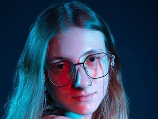dirty cam show EvelyneSchroff