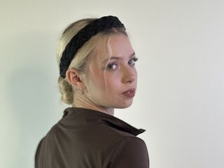 stripper cam EvetteHilado