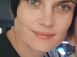 naked girl with webcam masturbating with vibrator FarahBurn