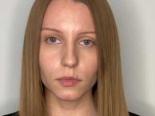 camgirl masturbating FawnTobin