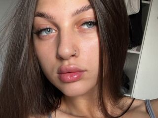 naked camgirl masturbating FionaHey