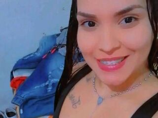 sexcam live GeraldyneRivas