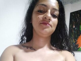 girl fingering shaved pussy GerlSmit