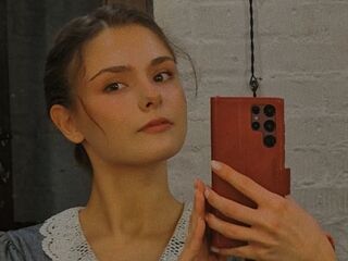 camgirl fingering wet pussy HelenaBerkheimer